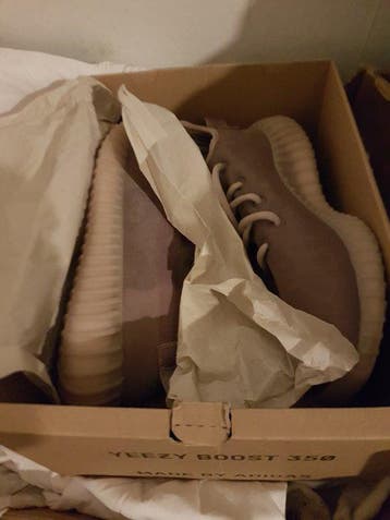 Yeezy X Adidas - Sneakers - Maat: EU 46 - Nieuw met tags