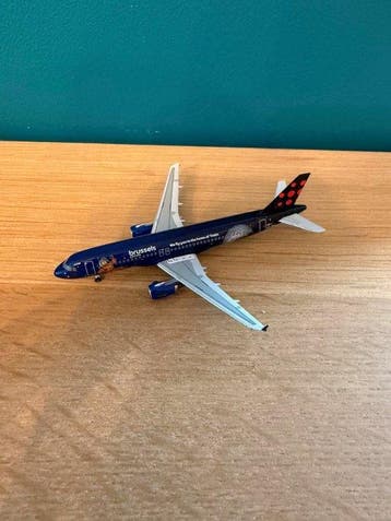 1:400 - Modelvliegtuig - Airbus A320 Brussels Airlines, Nieuw