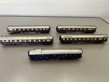 Märklin H0 - 4228 - Ensemble de wagons de passagers pour