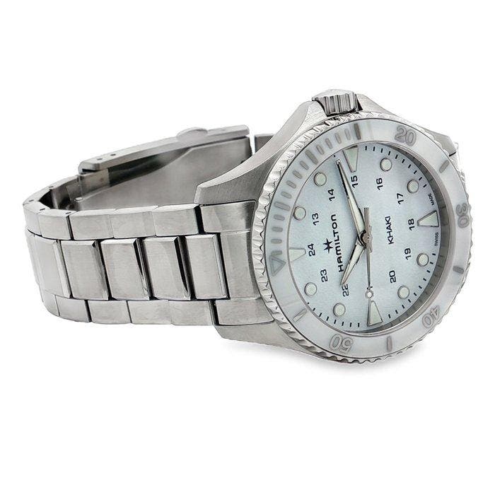 Hamilton - Khaki Navy Scuba Quartz - H82221110 - Unisex -, Bijoux, Sacs & Beauté, Montres | Hommes