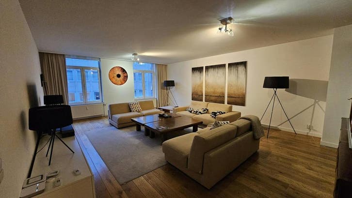 Appartement en Rue de Livourne, Saint-Gilles, Immo, Appartements & Studios à louer, 50 m² ou plus, Bruxelles