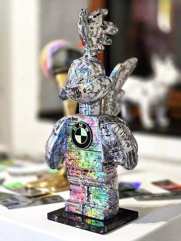 Patryk Konrad - BMW Road Runner comic sculpture - limited