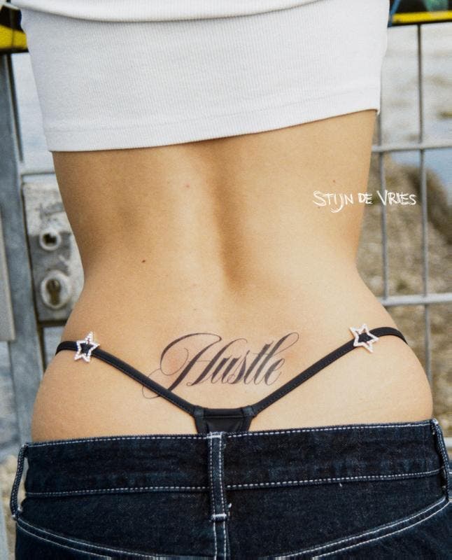 Hustle 9789038816418 Stijn de Vries, Boeken, Overige Boeken, Zo goed als nieuw, Verzenden