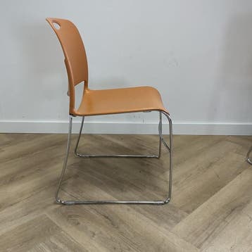 KI Maestro stapelstoel / kantinestoel, kunststof oranje -, Gebruikt, Eén