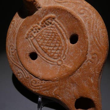 Oud-Romeins Terracotta Olielamp. 13 cm lang. 1e–2e eeuw na