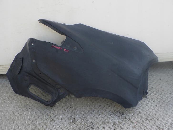 Toyota Camry 8 VIII achter spatbord rechts, Auto-onderdelen, Carrosserie, Gebruikt, Verzenden