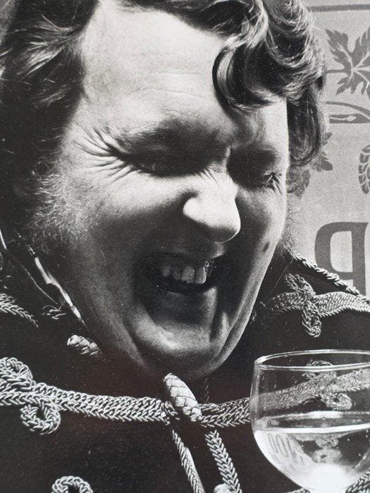 Michael Joseph (1941-) - Willie Rushton for Smirnoff,, Antiek en Kunst, Kunst | Designobjecten