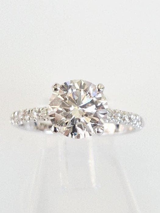 Bague de fiançailles - 14 carats Or blanc - 1.66ct. tw., Handtassen en Accessoires, Antieke sieraden