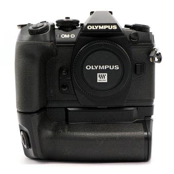 Olympus OM-D E-M1 Mark II Body + HLD9 grip #OLYMPUS PRO, Audio, Tv en Foto, Nieuw