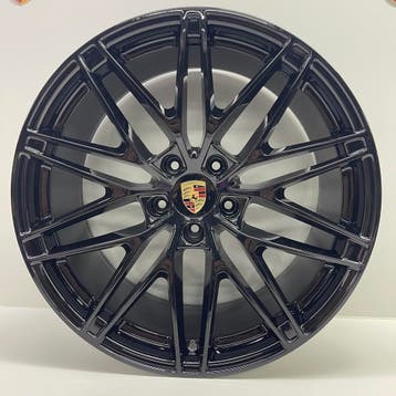 Porsche Macan IV (H2) 22inch RS Spyder Unizwart met banden, Autos : Pièces & Accessoires, Ophalen, Banden en Velgen