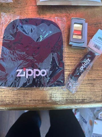 Zippo - Aansteker - IJzer (gegoten/gesmeed) - (3), Nieuw