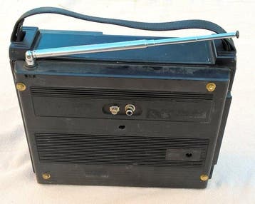 Sanyo - RP-8700 Portable Multi-Band AM/FM/SW Analog, TV, Hi-fi & Vidéo