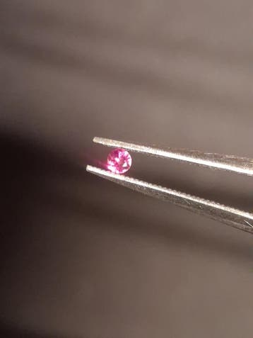 Natural Pink Sapphire - 0.039 ct -2mm Round cut - unheated -, Verzenden