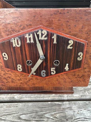 Amsterdamse School klok - Art Deco - Walnoot - 1920-1930 -, Antiek en Kunst