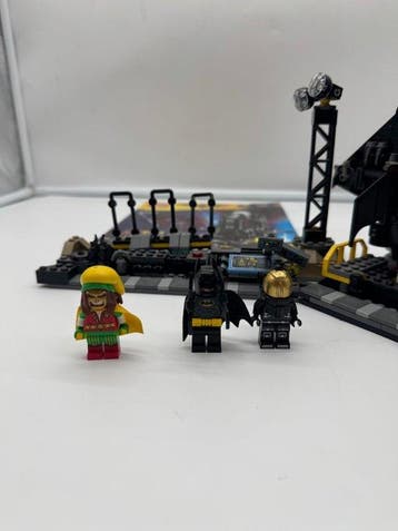 Lego Set - 70923 - DC Super Heroes - Bat-Space Shuttle