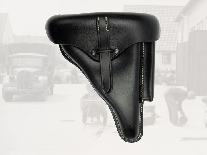 Replica van een P38 holster, hard shell, Verzamelen, Militaria | Tweede Wereldoorlog, Ophalen of Verzenden