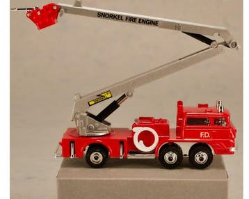 Shinsei 1:80 - Camion miniature (2) - T911 Snorkel Fire, Nieuw