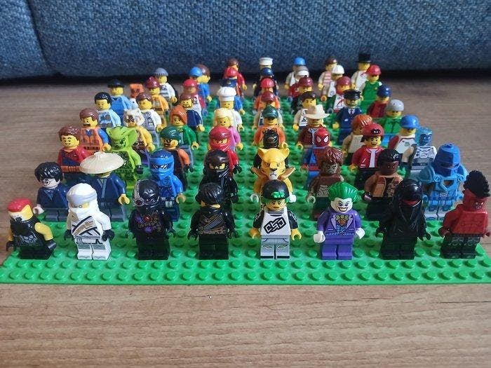 Lego - 64 Minifigures, Enfants & Bébés, Jouets | Duplo & Lego