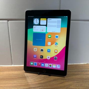 Apple iPad (6th Generation) 32GB Wifi + Cellular - Mobiele, Nieuw