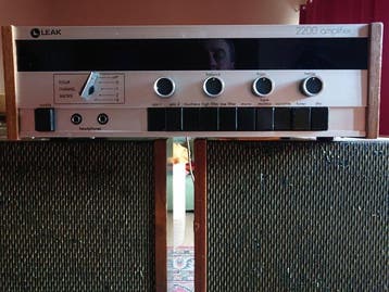 Leak - 2200 Solid state stereo versterker, Nieuw