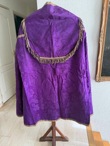 Religieuze en spirituele objecten - Stof, lint, borduursel,
