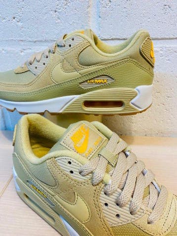 Nike - Air Max 90 Yellow Easter P40 - Sneakers - Maat: EU 40, Kleding | Heren, Schoenen, Nieuw