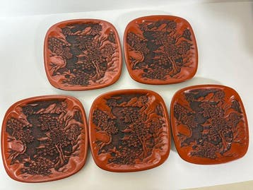 japanese Lacquerware - Bord (5) - Carved lacquer,Lacquerware
