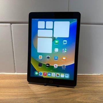 Apple iPad (5th Generation) 128GB Wifi - Mobiele telefoon