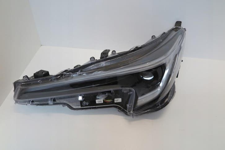 Full LED koplamp links Toyota Corolla E21, Autos : Pièces & Accessoires, Éclairage, Envoi