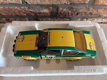 Best of Show (BoS) 1:18 - Modelauto - 1976 - Opel Kadett C