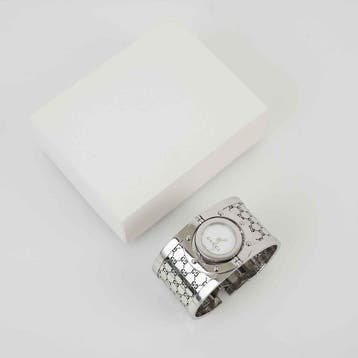Gucci - GG Cuff Bangle Watch Stainless Steel White Dial