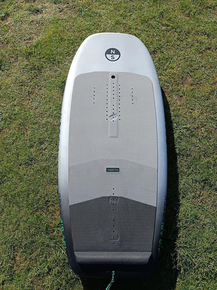 North Seek Foil Board 48 2024, Watersport en Boten, Wingsurfen, Wingsurf-board, Gebruikt