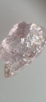 Diamant Kristal - Hoogte: 2.05 mm - Breedte: 3.21 mm- 0.05 g