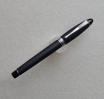 Aurora - Ipsilon black CT - Vulpen, Collections