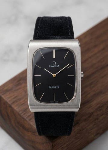 Omega - Vintage Geneve - Tank Case – Matte Black Dial – Cal., Nieuw