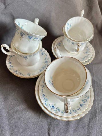 Royal Albert - Service à thé (12) - Porcelaine à la cendre