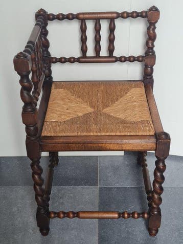 Stoel - Vintage antieke bobbin hoekstoel met gevlochten