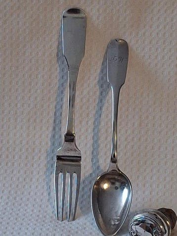 Cuillère (2) - Fourche hollandaise en argent, Jrl.I en bon