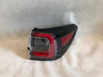 Subaru Outback 21- rechter achterlicht LED Europa, Verzenden, Gebruikt
