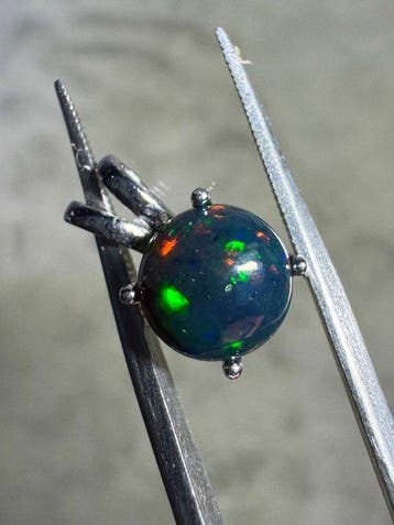 Hanger met Ethiopische zwarte opaal + 925 zilver - 3,75