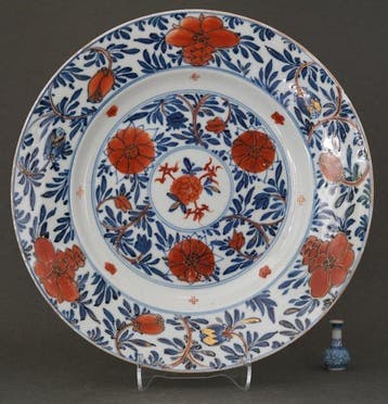 Kangxi (1662-1722) - Bord - Blossoming Lotus, Chrysanthemum