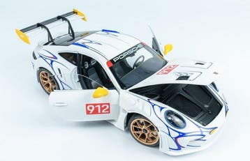 Minichamps 1:18 - Model sportwagen - Porsche 911 (992) GT3RS, Nieuw