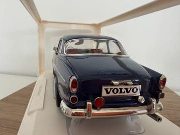 Norev 1:18 - Modelauto - Volvo Amazon, Nieuw