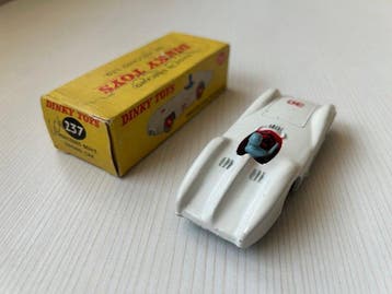 Dinky Toys 1:43 - Modelauto - Scarce No. 237 Mercedes Benz, Nieuw
