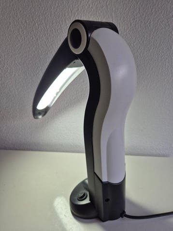 H.T. Huang - Tafellamp - Pelican Toucan tafellamp -