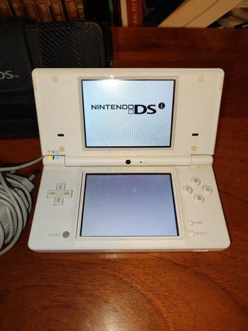 Nintendo - DSi - Nintendo DSi Bianco + case Nintendo Ds -, Games en Spelcomputers, Nieuw