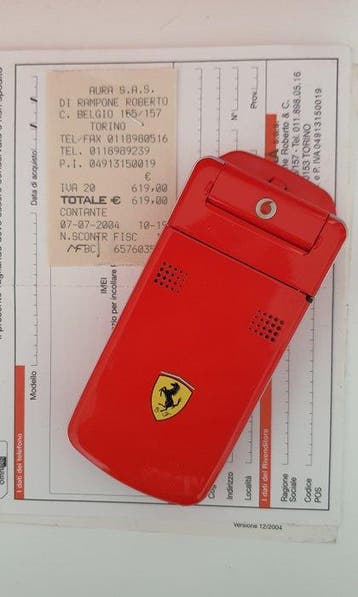 Sharp 902 Ferrari Edition 902SH - Mobiele telefoon - In
