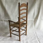 Hand gemaakt - Poppenhuis 2 antieke poppenstoelen.normale