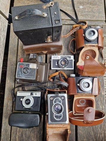Ricoh, Polaroid, Agfa, Cartridge Hawk Eye 7 cameras: 500 G /