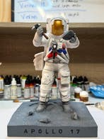 Apollo - Figuur - Apollo 17 Tribute Astronaut Figure - Hars,, Antiek en Kunst